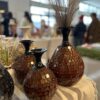 Vases artisanaux en mosaïque – Tons rouges et noirs éclatants