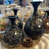Trio de vases artisanaux en mosaïque noire